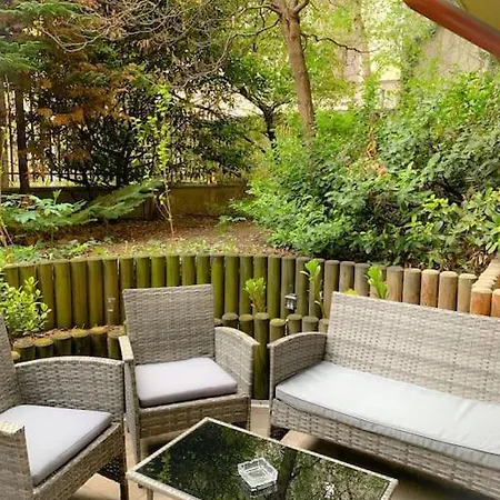 H & A Gozsdu - The 1001 Nights *