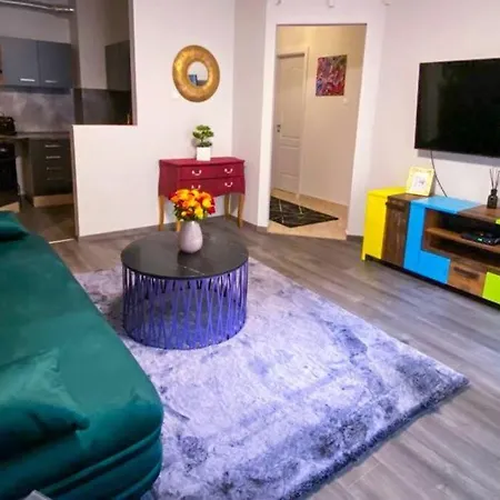 H & A Gozsdu - The 1001 Nights * Budapest