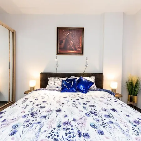 H & A Gozsdu - The 1001 Nights Budapest